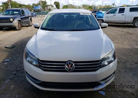 2014 Volkswagen Passat S z USA, uszkodzony, nr VIN 1VWAT7A35EC088124